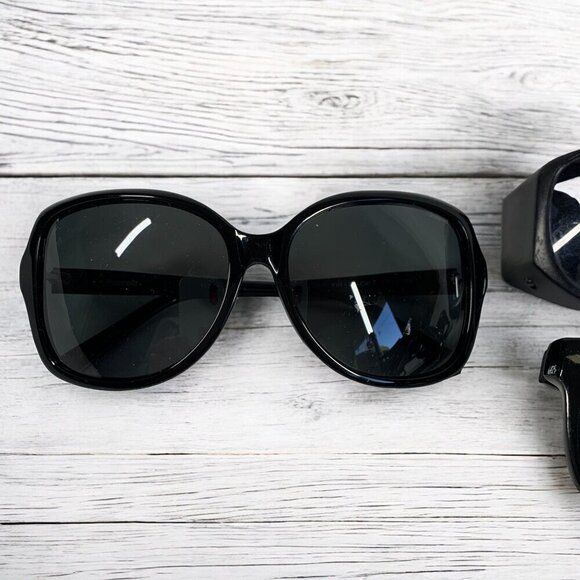 Sunglasses Lot of Five Assorted Pairs Wearable Glasses Black Oversize Wayfarer - Picture 2 of 8